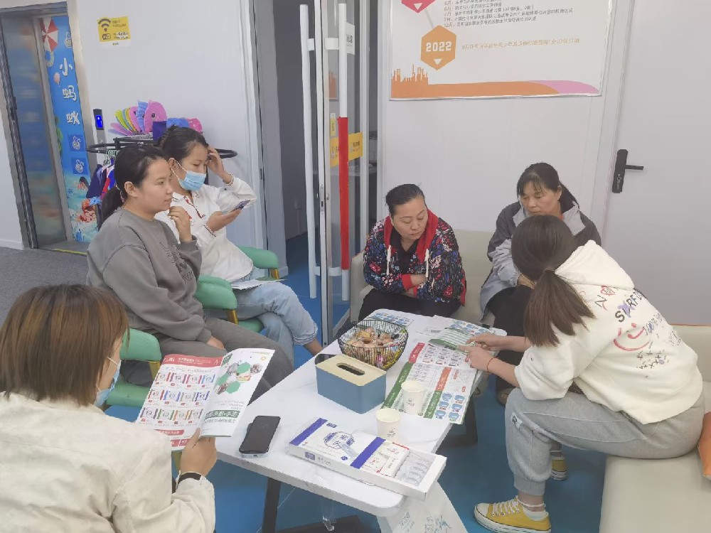 許昌某嬰兒游泳館培訓
